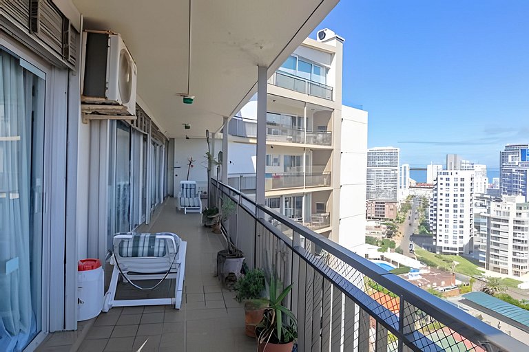 Oceana Suites en playa Brava apart 4, vista al mar