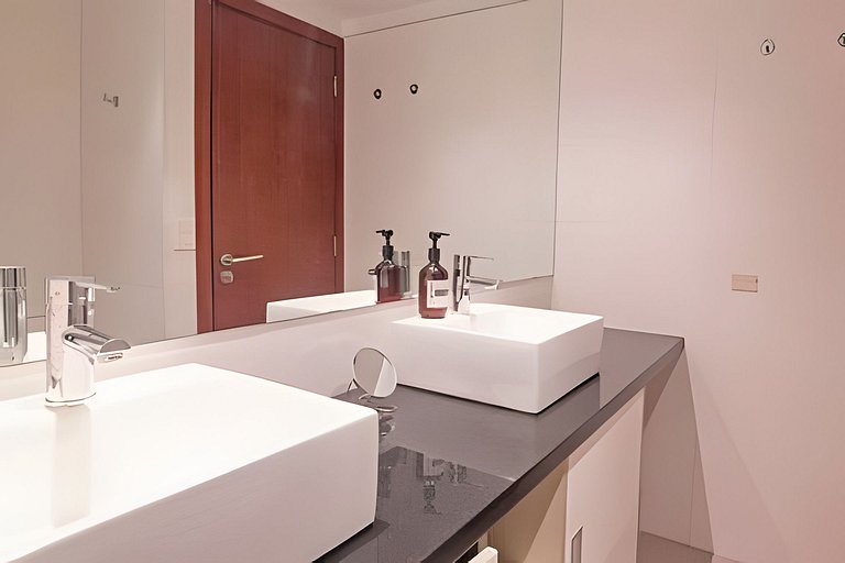 Oceana Suites SeaPort