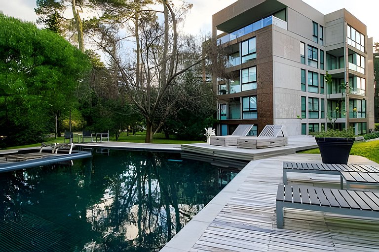 Be House & Spa by Oceana Suites