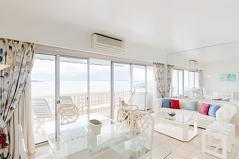 Oceana Suites Vanguardia, vista al mar