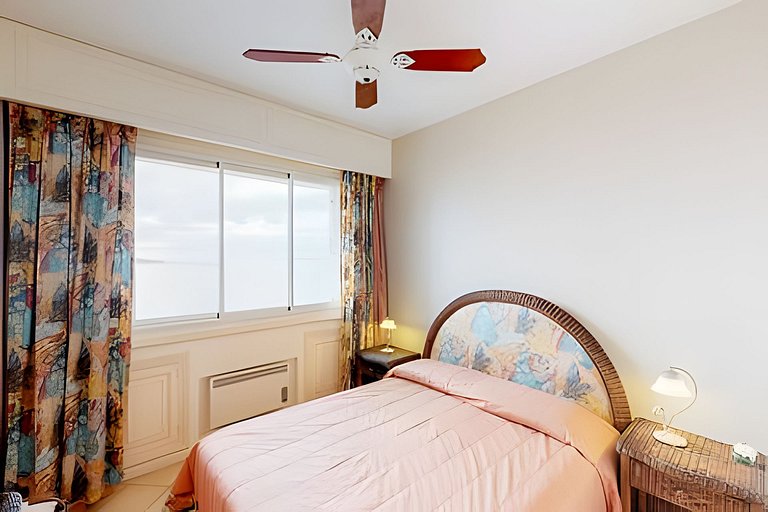 Oceana Suites Vanguardia, vista al mar