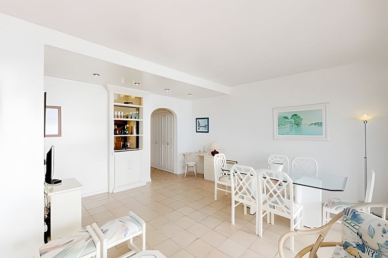 Oceana Suites Vanguardia, vista al mar