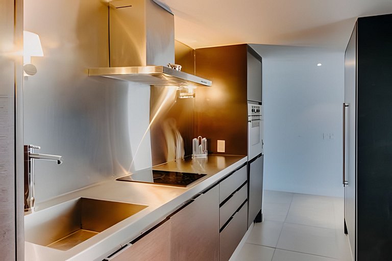 Oceana Suites Yoo, piscina climatizada