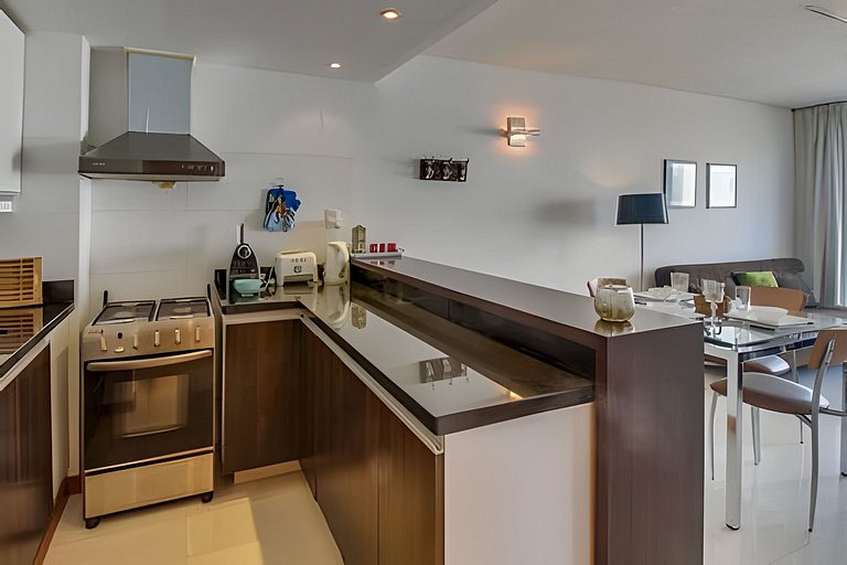 Oceana Suites The Point
