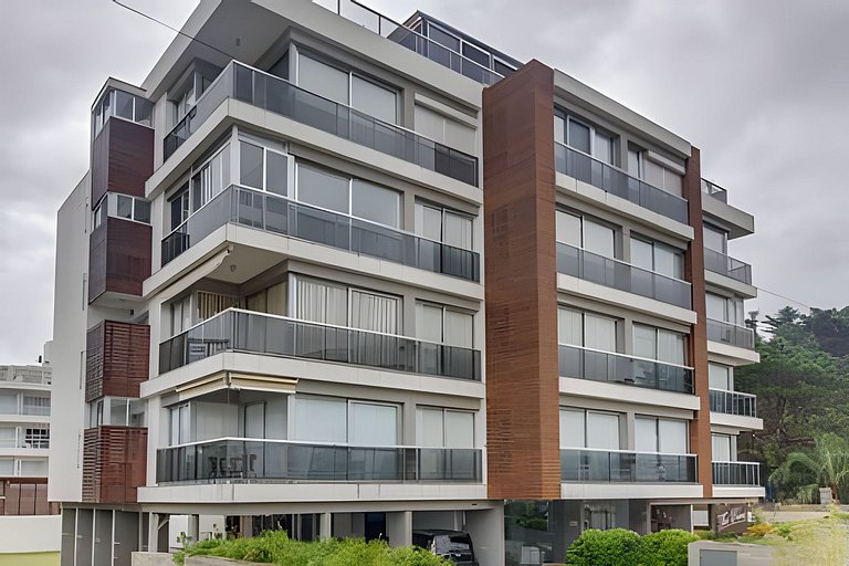 Oceana Suites The Point