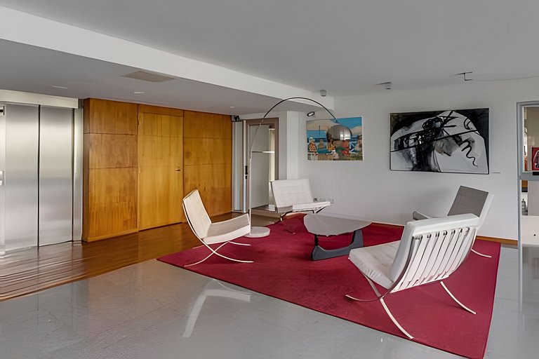 Oceana Suites The Point