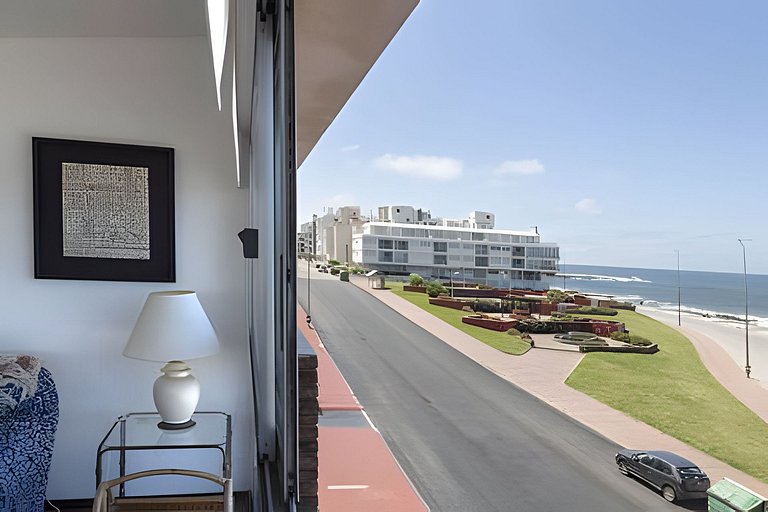 Oceana Suites en L'Hirondelle, vista al mar