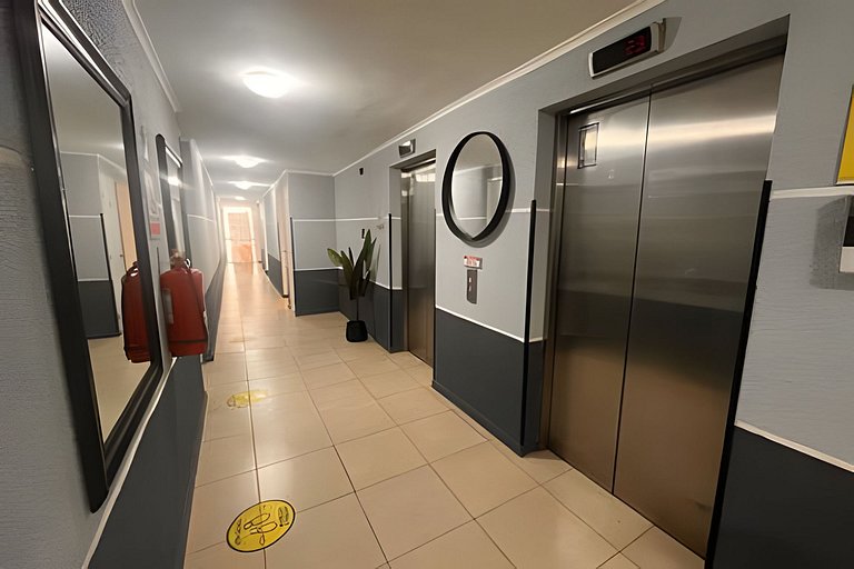 Oceana Suites Serrano