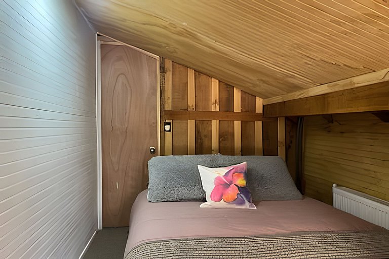Oceana Suites Hotel Volkano