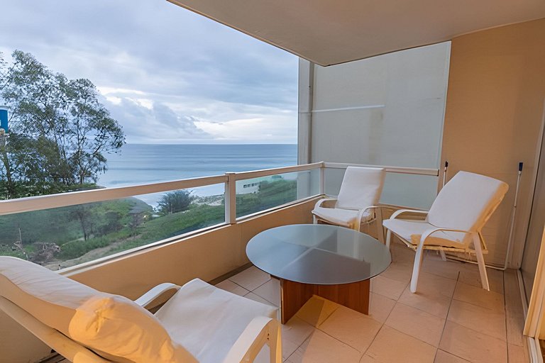 CLVAHOCQ-127 · Oceana Suites Costa Quilen