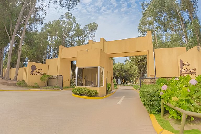 Oceana Suites Bahía Pelicanos